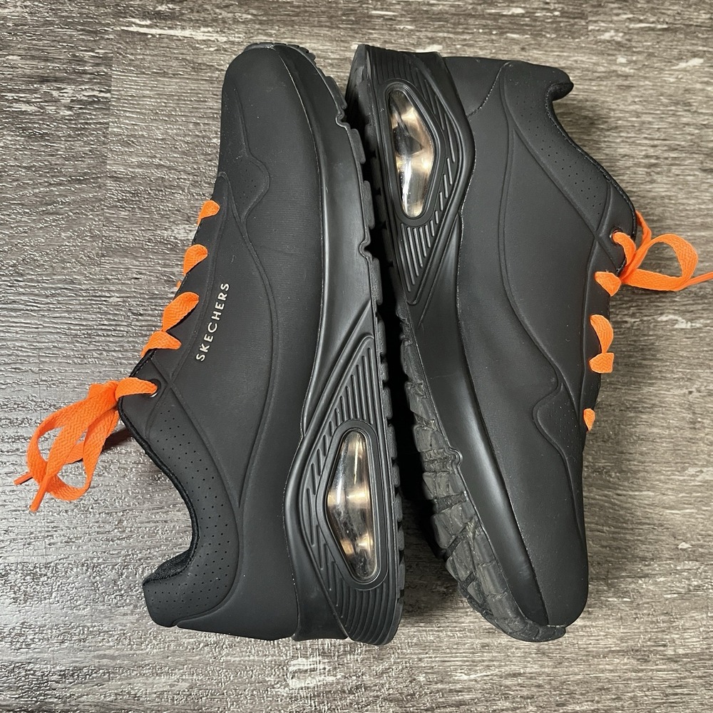 Skechers Low Top Men's Casual Fashion Shoes Sneaker Men 7 /‎ Woman 9